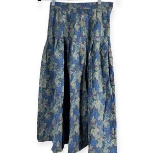 Vintage Laura Ashley 90s skirt with pleats modern size small